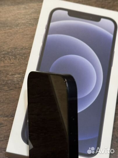 iPhone 12, 64 ГБ