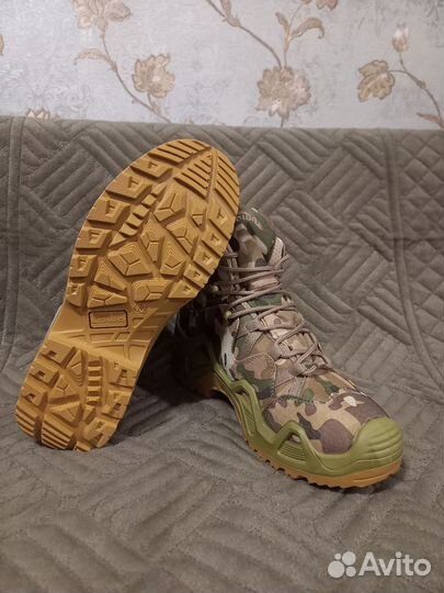 Ботинки трекинговые Лова