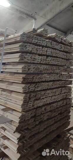 Плинтус напольный деревянный 20х70х2000