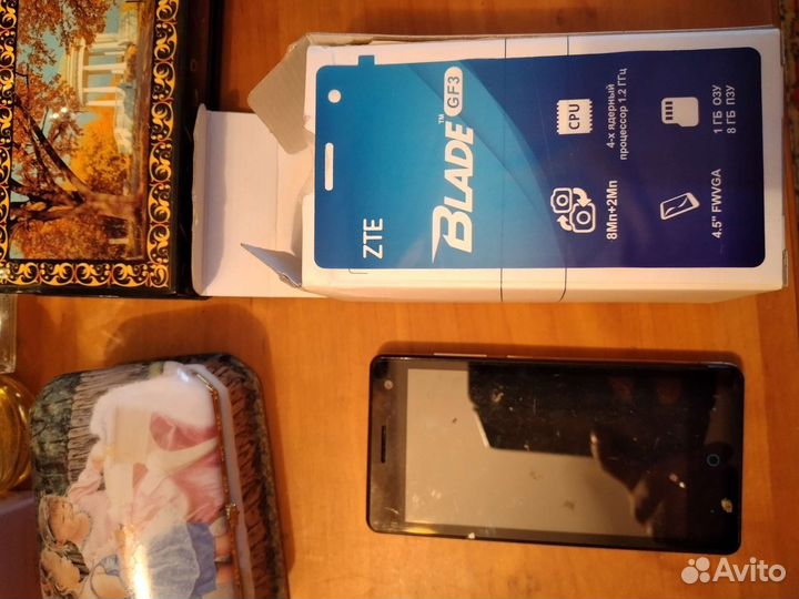 Телефон ZTE