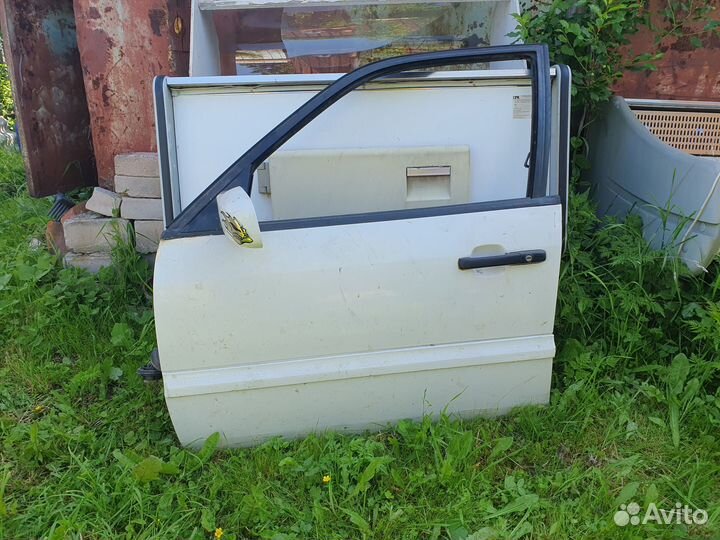 Дверь водительская volkswagen (левая передняя)