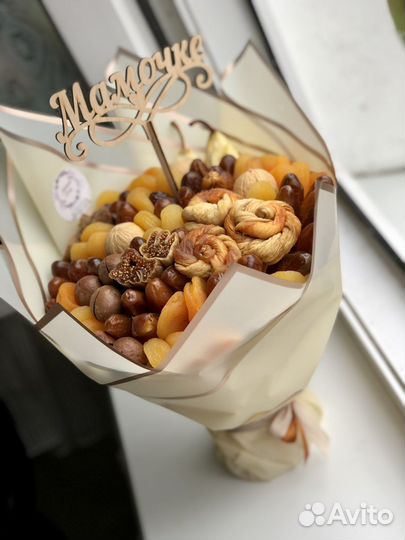 Съедобный женский сухофруктовый букет