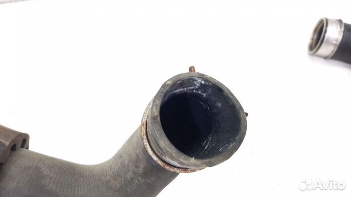 Патрубок радиатора верхний Mercedes W251 R350