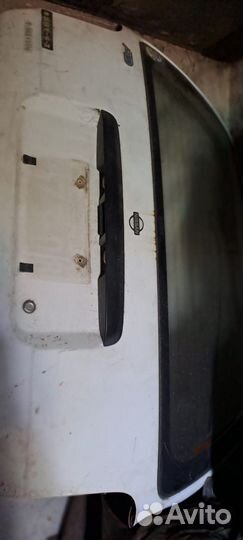Дверь багажника nissan ad