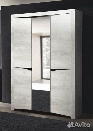 Шкаф распашной