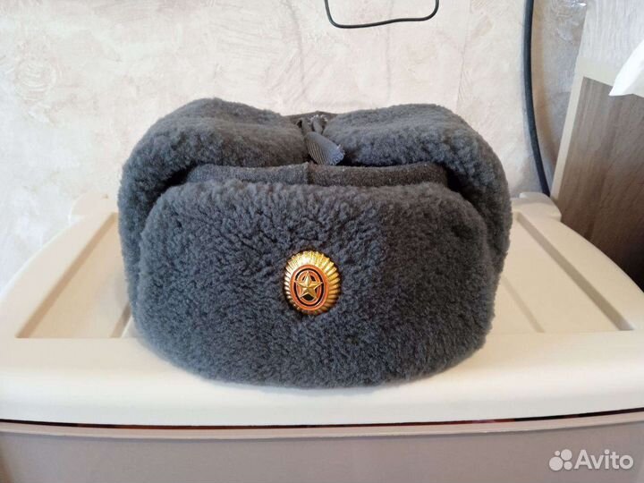 Мужская шапка