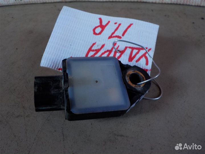 Датчик удара передний правый Kia Ceed хэтчбек (S2