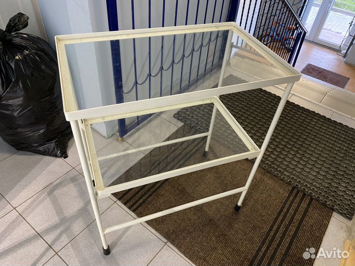 Железный стеллаж