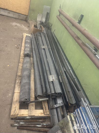 Ворота секционные подъемные бу