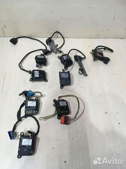 Моторчик регулировки заслонок Ауди 100 С4