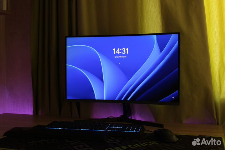 Монитор Samsung 27