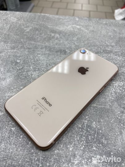iPhone 8, 64 ГБ
