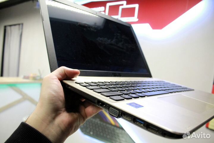Ноутбук Asus для интернета