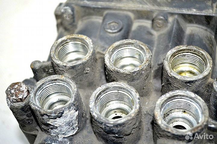 Главный кран уровня пола mercedes-benz Actros MP2