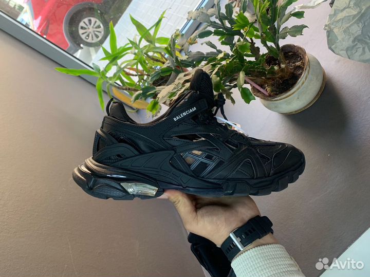 Balenciaga track 2 black