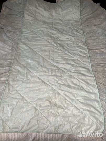 Покрывало на кровать за 2 штуки