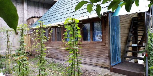 Дом 47 м² на участке 1 сот.