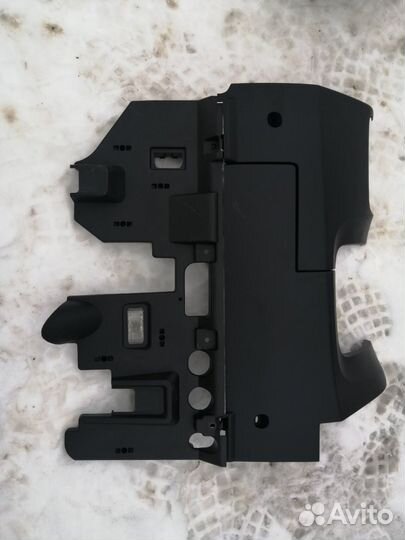 Накладка Под Торпедо левая туарег NF 7P1858366