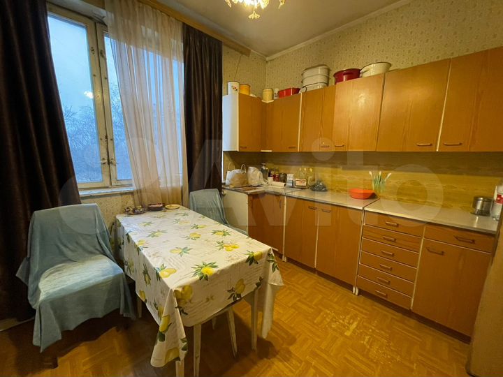 Комната 12 м² в 3-к., 8/16 эт.