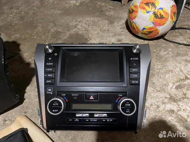 Продам заводской монитор тойота камри 3.5