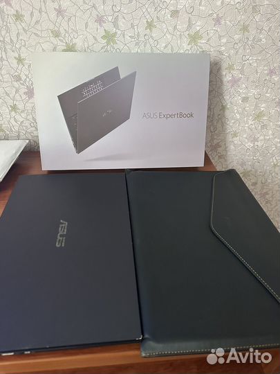 Ноутбук asus ExpertBook