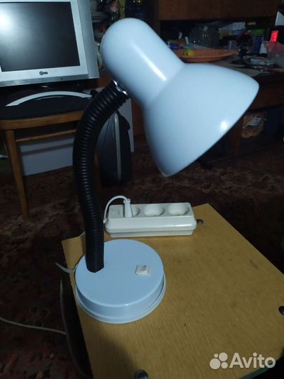 Бра,плафоны,прожектор светильник настольный