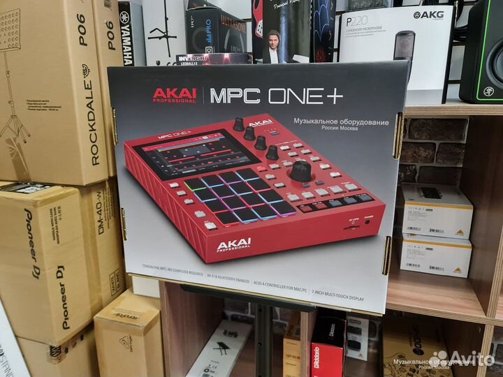Akai PRO MPC ONE+ грувбокс