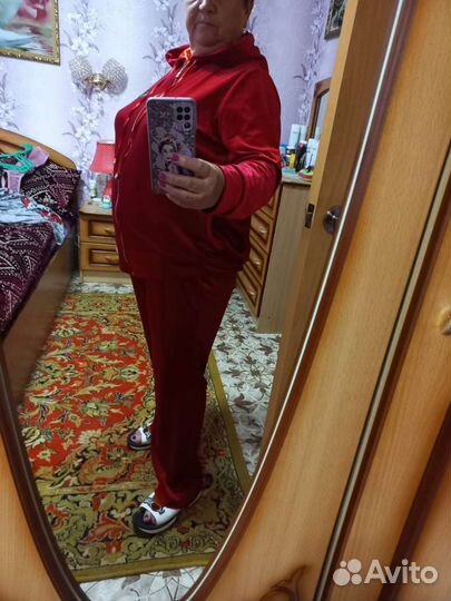 Костюм спортивный