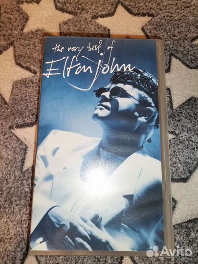 Видеокассета лицензия Элтон Джон (лучшее)
