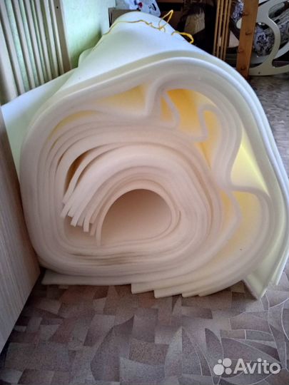 Поролон кусок 1,6х1,9 м, толщина 1 см - 7 шт