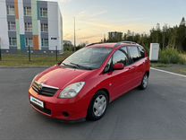 Toyota Corolla Verso 1.8 MT, 2002, 240 000 км, с пробегом, цена 340 000 руб.