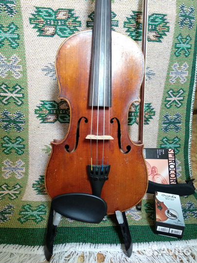 Старинная скрипка +++
