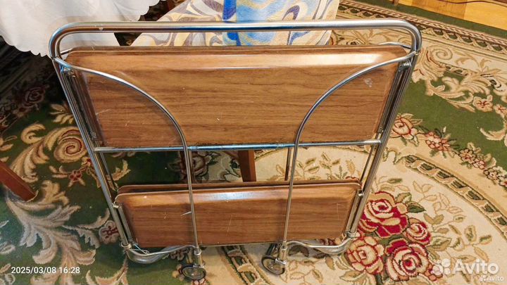 Сервировочный столик складной