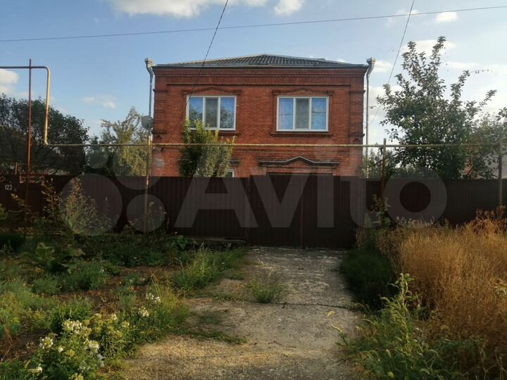 Дом 176 м² на участке 7 сот.