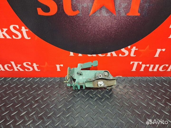 Кронштейн проводки двигателя Volvo FH