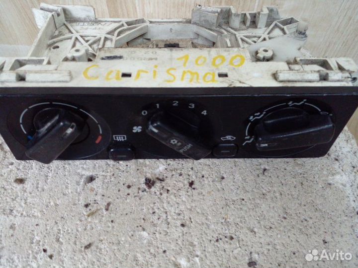 Блок управления отопителем Mitsubishi Carisma DA