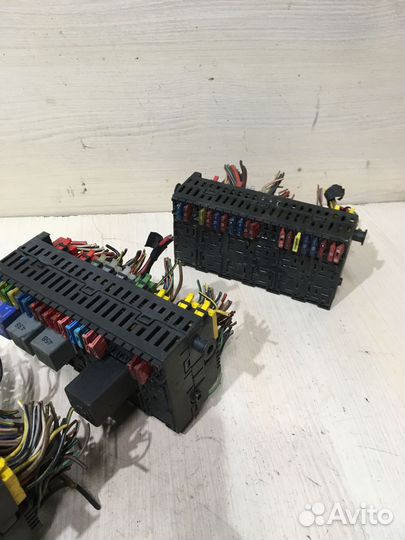 Блок предохранителей Фольксваген пассат Б3