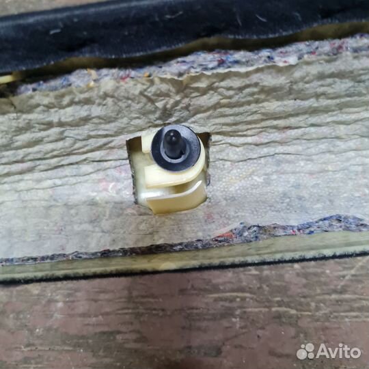 Обшивка стойки лобового стекла BMW X5 E53 правая