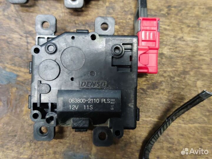 Моторчик привода печки Toyota LC200 2016г