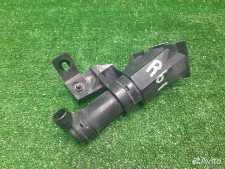 Форсунка омывателя фары правой Nissan Murano Z50