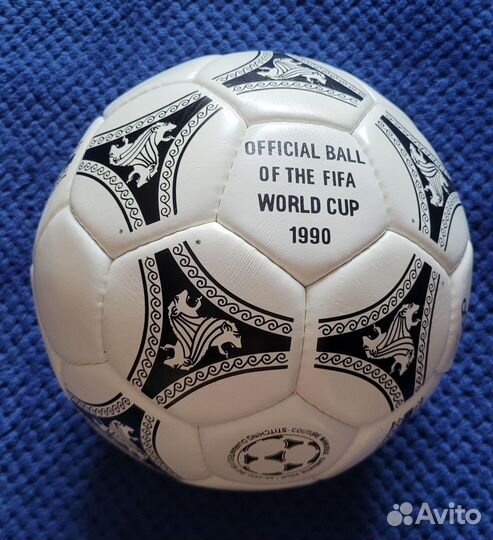 Футбольный мяч adidas Errvsco unico 1990