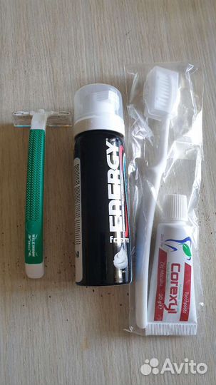 Дорожный набор пена, станок, паста, щётка