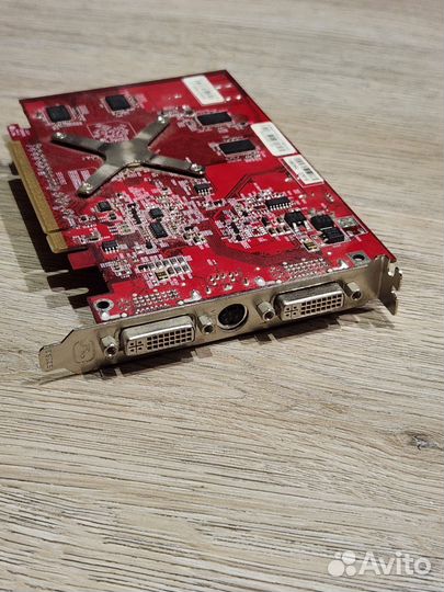 Видеокарта Radeon 1650pro