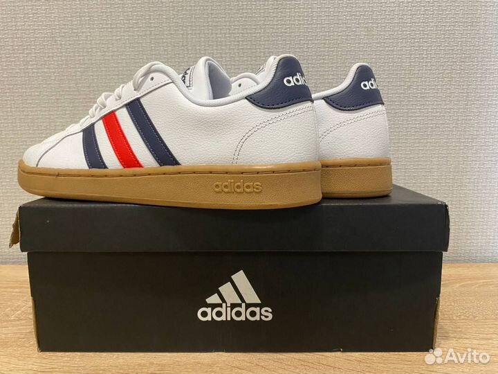 Кроссовки Adidas Grand Court EE7888