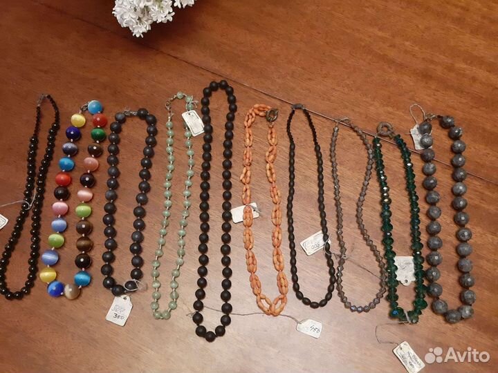 Бусы из натуральных камней