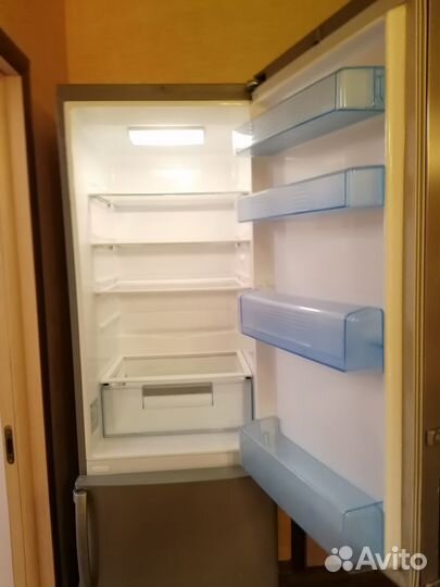 Холодильник бу lg