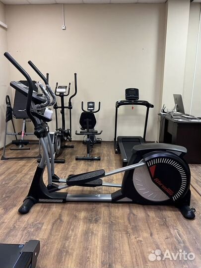 Эллиптический тренажер