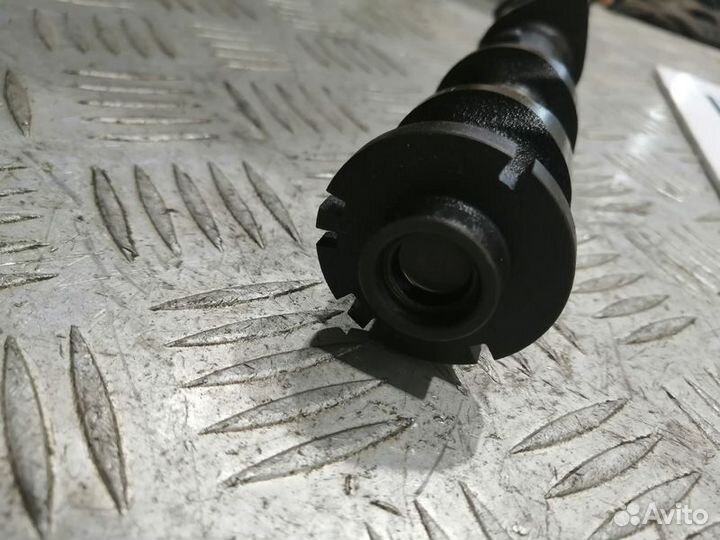 Распредвал впускной передней гбц VQ35DE 3.5 Nissan