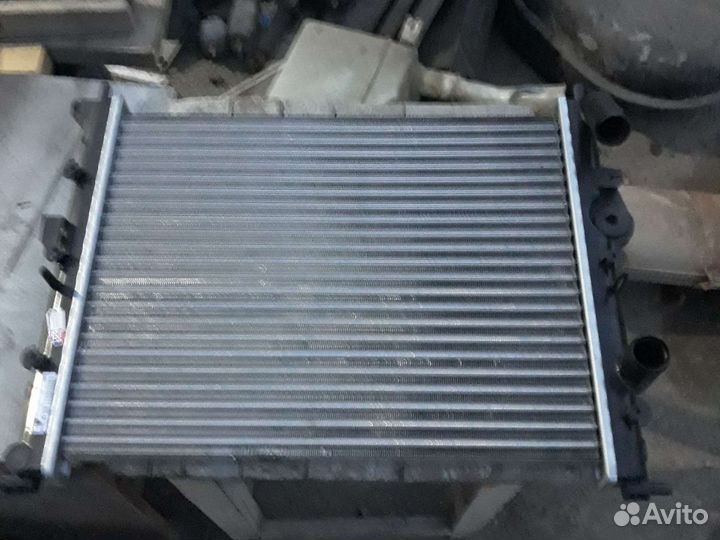 Радиатор основной Renault Logan