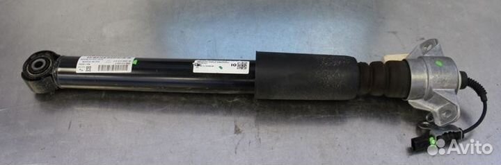Амортизатор задний на Porsche Macan